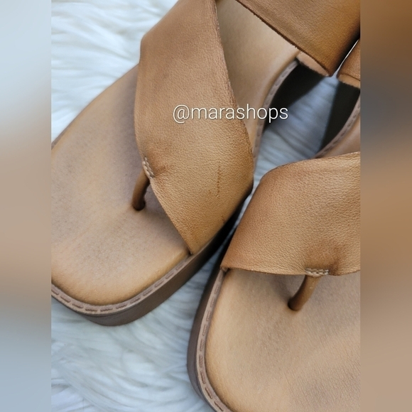 Silent D Undonestto Platform Slide Sandal - Picture 4 of 8